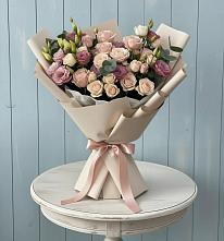 Букет цветов из:  Розы и Лизиантусы в Шебалино