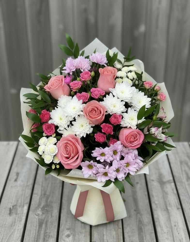 Букет цветов из: Альстромерии, Гвоздики, Розы и Хризантемы в Шебалино