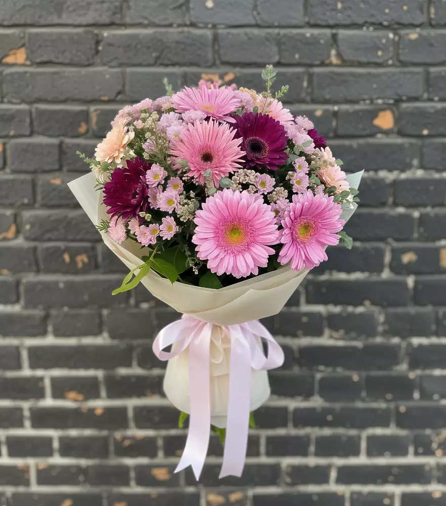 Букет цветов из: Герберы и Хризантемы в Шебалино