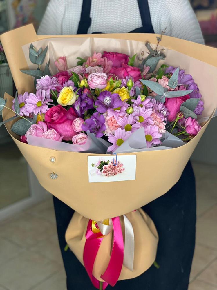 Букет цветов из: Хризантемы, Гвоздики и Альстромерии в Шебалино