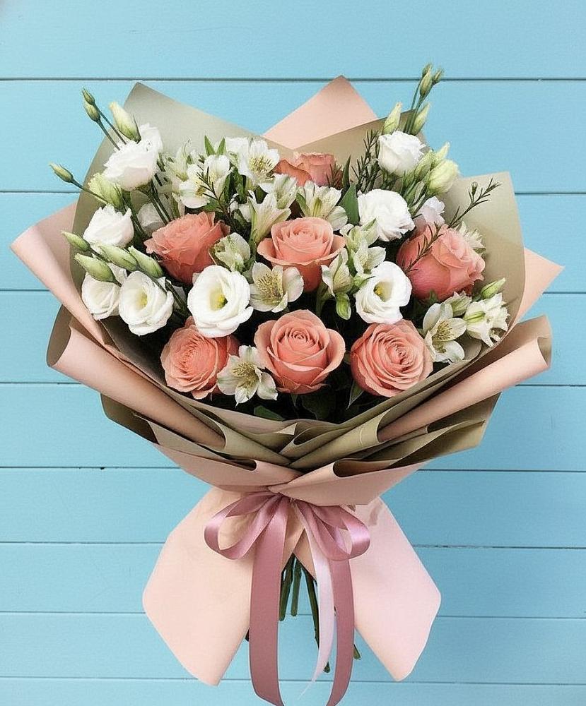 Букет цветов из: Розы, Альстромерии и Лизиантусы в Шебалино