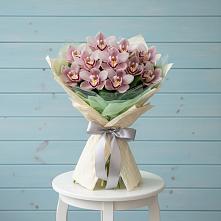 Букет цветов из:  Орхидеи и Розы в Шебалино