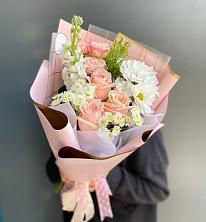 Букет цветов из:  Хризантемы и Розы в Шебалино