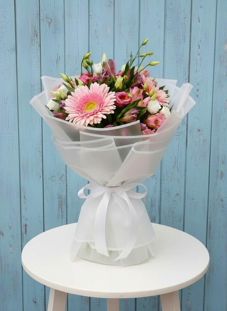 Букет цветов из: Герберы, Альстромерии и Лизиантусы в Шебалино