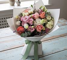 Букет цветов из:  Розы, Лизиантусы и Гвоздики в Шебалино