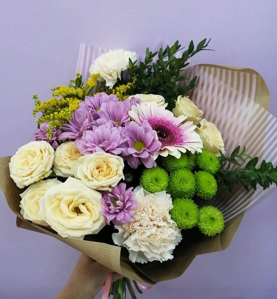 Букет цветов из: Хризантемы, Розы, Гвоздики и Герберы в Шебалино