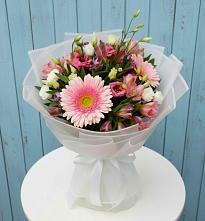Букет цветов из:  Герберы, Альстромерии и Лизиантусы #REPLACE_PRED# Шебалино