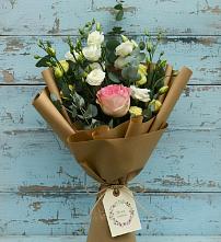 Букет цветов из:  Розы и Лизиантусы в Шебалино