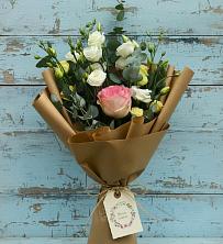 Букет цветов из:  Розы и Лизиантусы в Шебалино