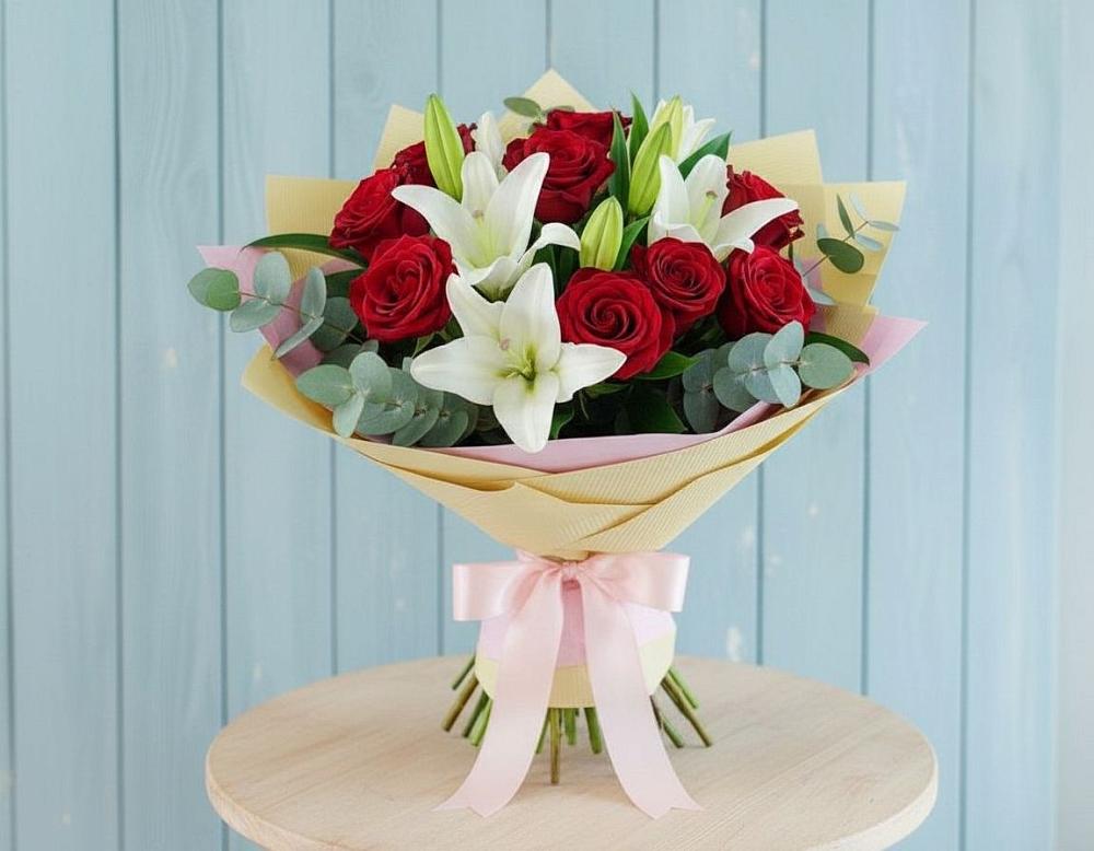Букет цветов из: Лилии и Розы в Шебалино